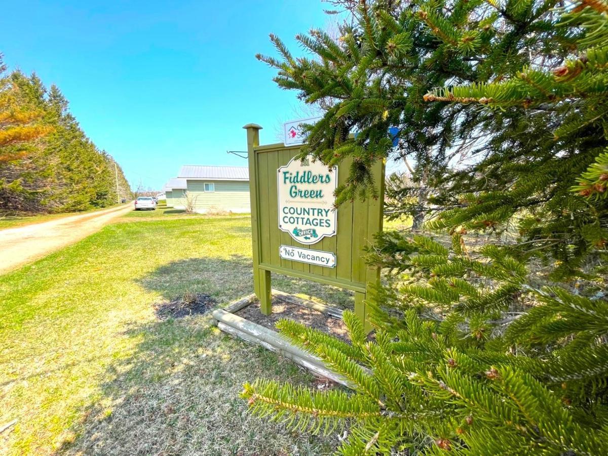 Fiddlers Green Country Cottages 布拉克利海滩 外观 照片