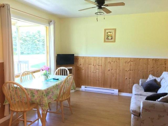 Fiddlers Green Country Cottages 布拉克利海滩 外观 照片